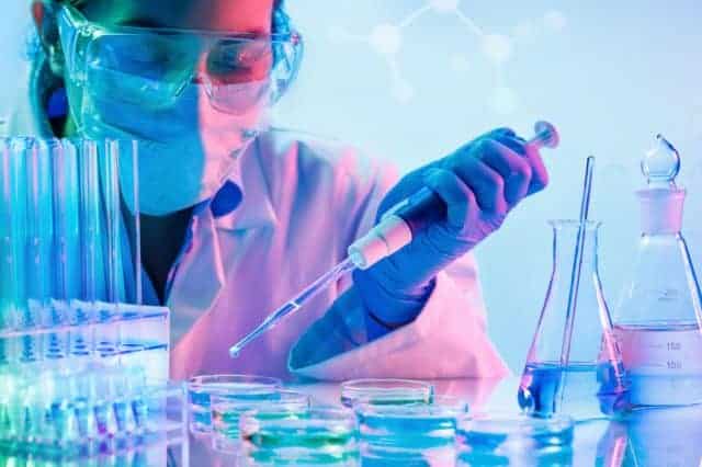 GG shares her experiences on Naked Divorce